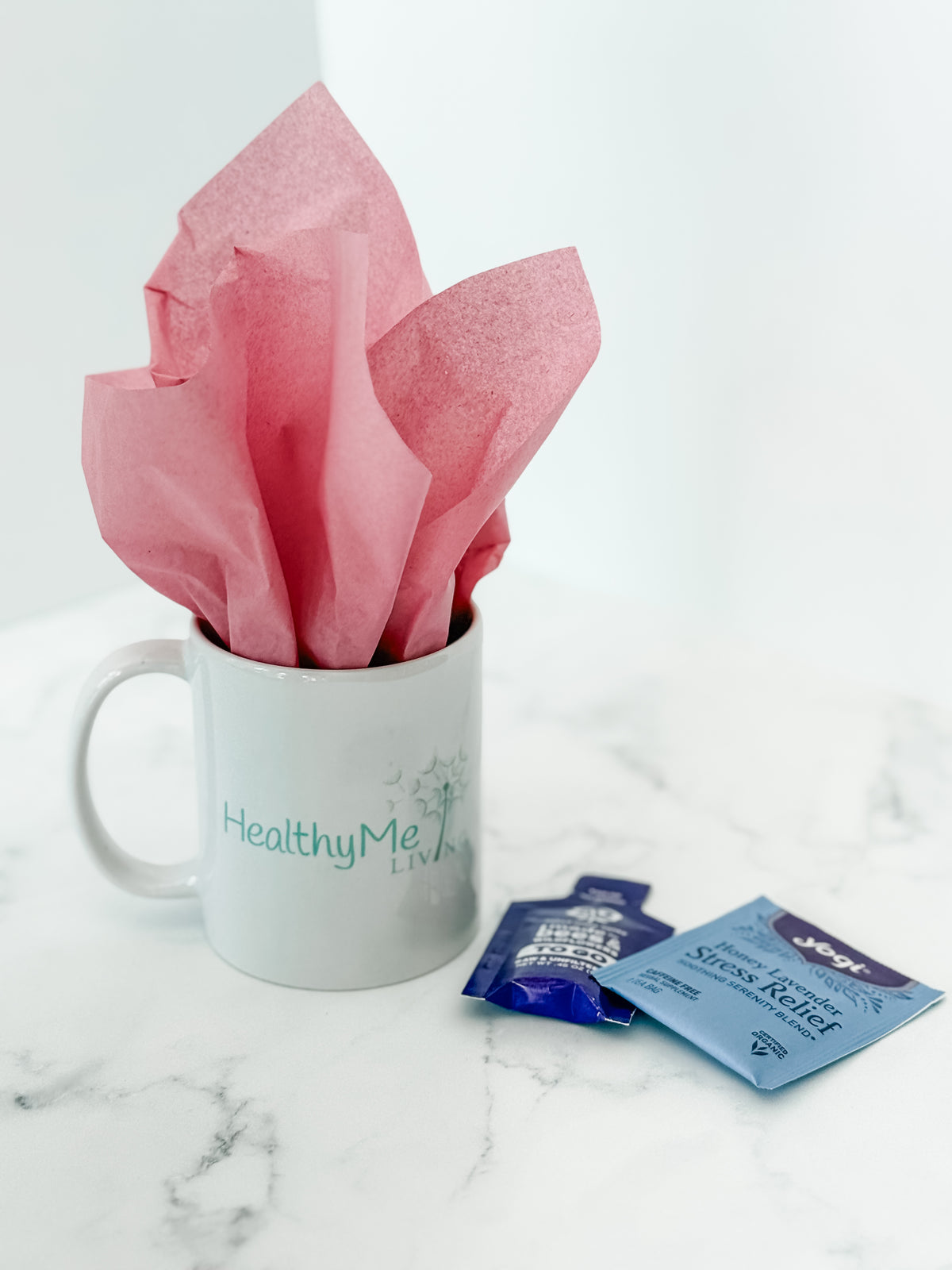 HealthyMe Living mug and tea set
